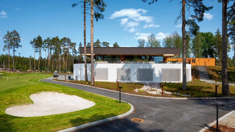 Rock-Course Clubhouse