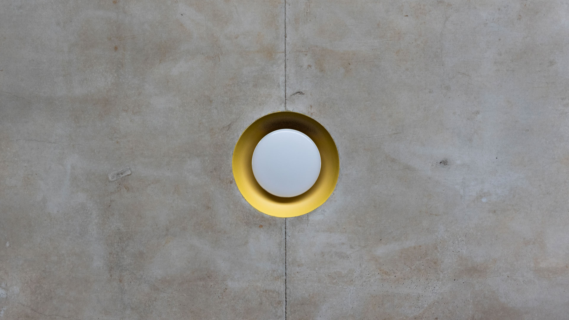 Viimeistelty detalji paikallavaletussa katossa. Kuva: Hannu Rytky