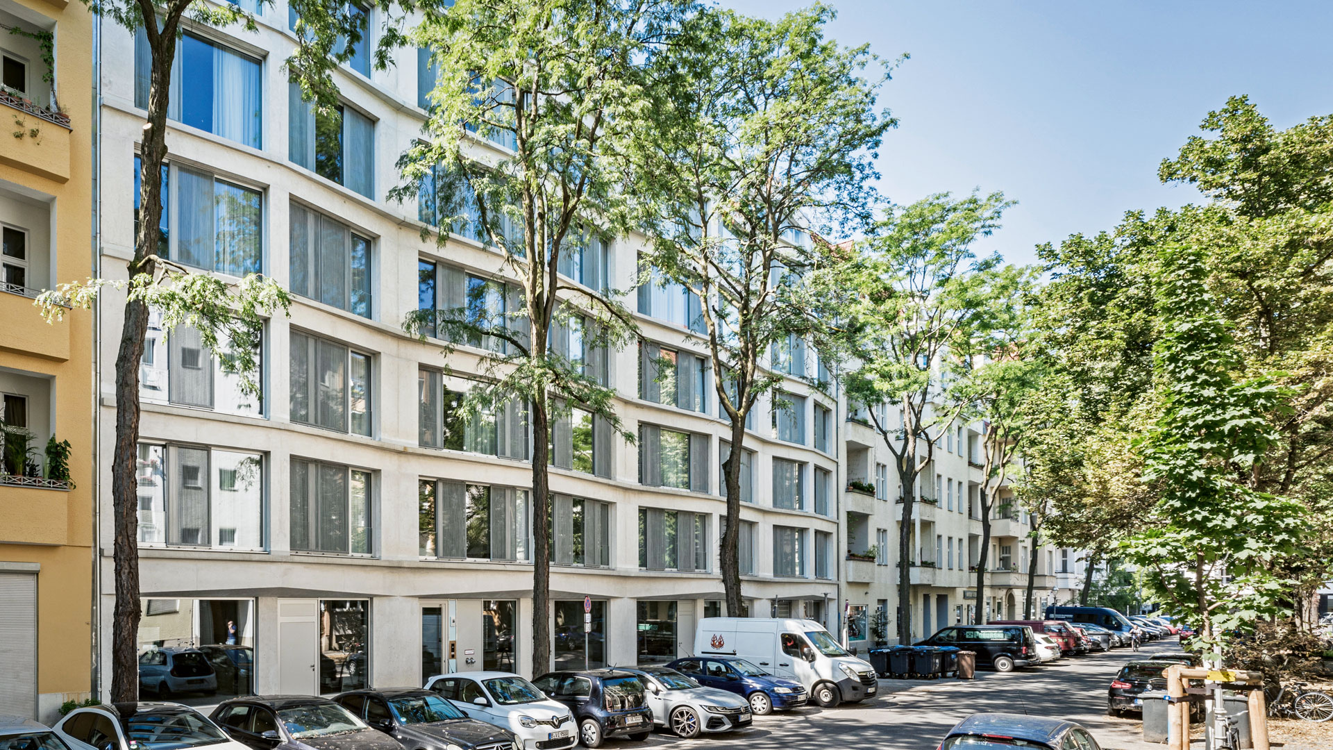 Kaupunkitalo Carlotta – betonista