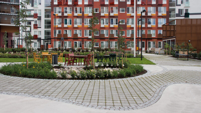 Veden polku -verkkosivusto tarjoaa ratkaisuja, malleja ja tietoa hulevesien hallintaan