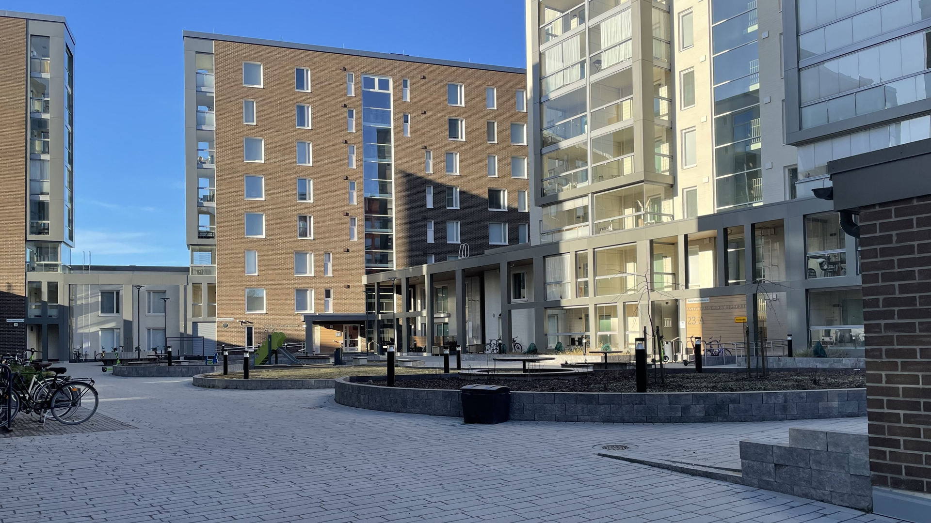 Kolmen Tampereen asuinalueen vertailu paljastaa: tiivis rakentaminen synnyttää samankaltaisia asuinalueita, joissa viherympäristöä on vähän ja läpäisemättömiä pintoja paljon