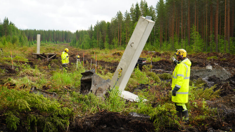 Vähäpäästöinen betoni pienentää rakentamisen päästöjä myös laajojen voimajohtolinjojen rakentamisessa