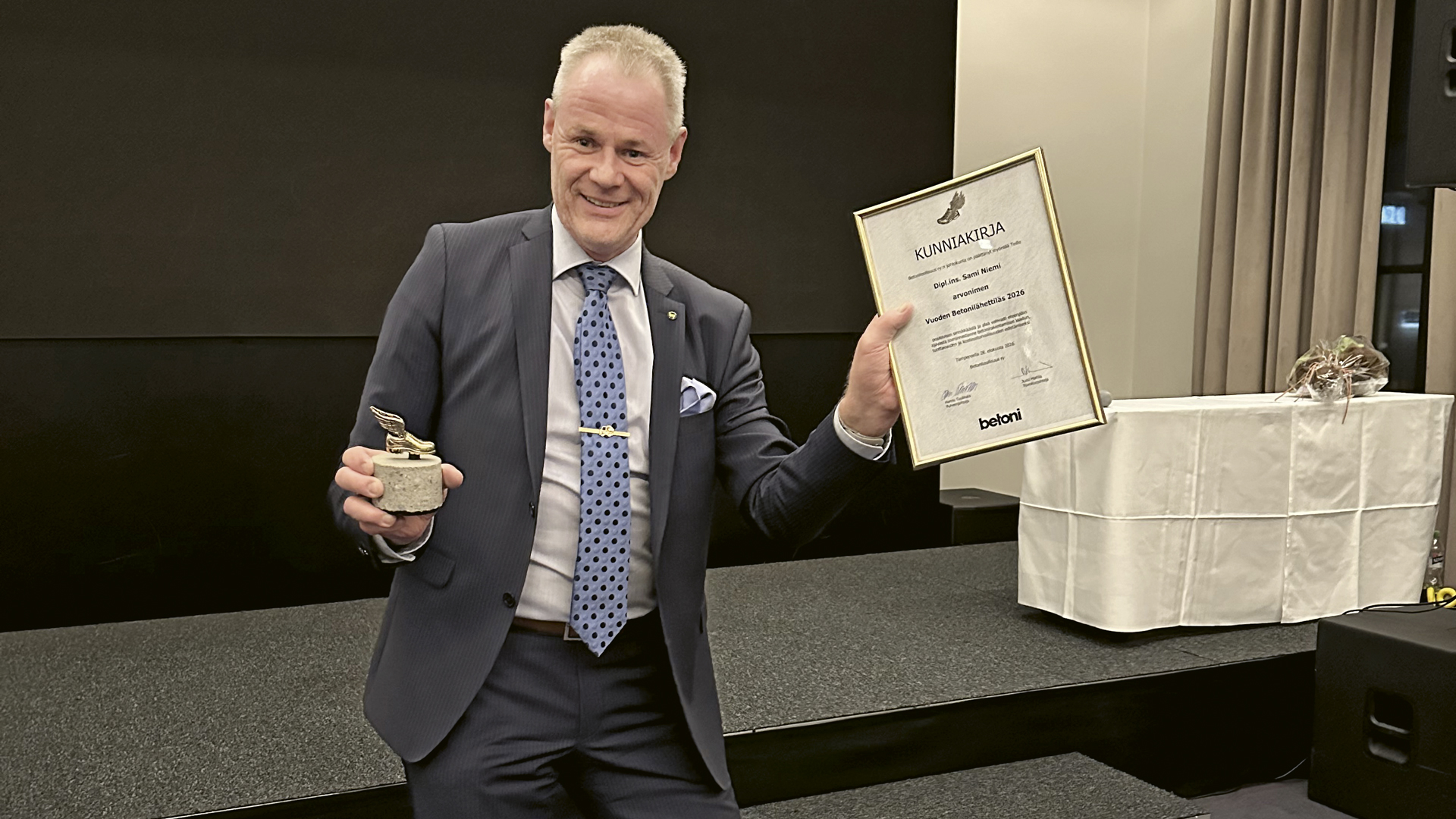 Vuoden 2026 Betonilähettilääksi valittiin diplomi-insinööri Sami Niemi