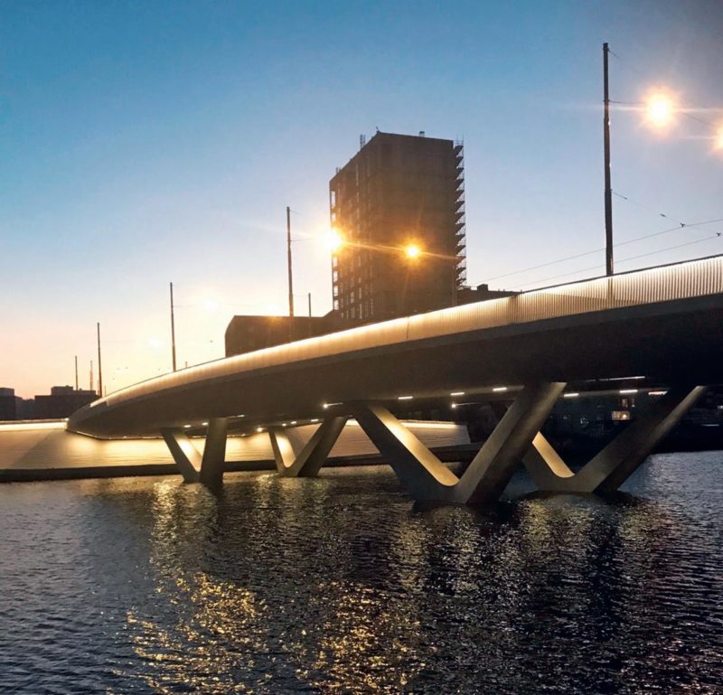 Atlantinsilta yhdistää liikenteen Länsisatamaan
