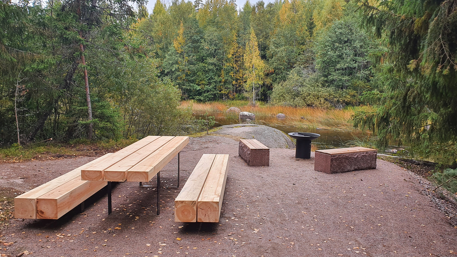 Käyrälampi ulkoilureitti, taukopaikka.